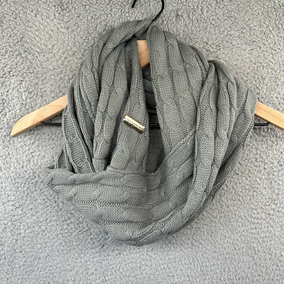 SIMPLY SOUTHERN Cable Knit Infinity Scarf One Size Gray Acrylic Winter Cozy - Picture 1 of 7